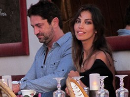 Gerard Butler a Madalina Ghenea