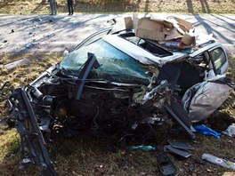 Sráka osobního automobilu s kamionem u Tebechovic Pod Orebem