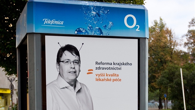 Plakt v Hradci Krlov ped krajskmi volbami 2012.