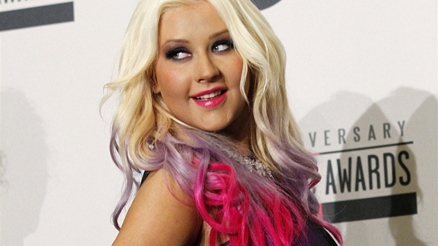 Christina Aguilera je hrd na sv pozad.