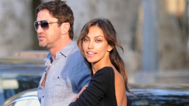 Gerard Butler a Madalina Ghenea