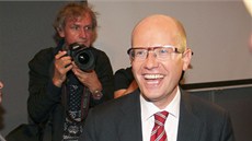 Bohuslav Sobotka slaví volební úspch SSD. (13. íjna 2012)