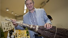 Lidovecký lídr Jiří Čunek v minulých týdnech vymetal představitele současné Lidovecký lídr Jiří Čunek v minulých týdnech vymetal představitele současné