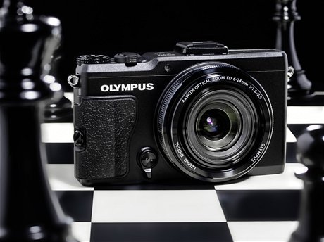 Olympus XZ-2