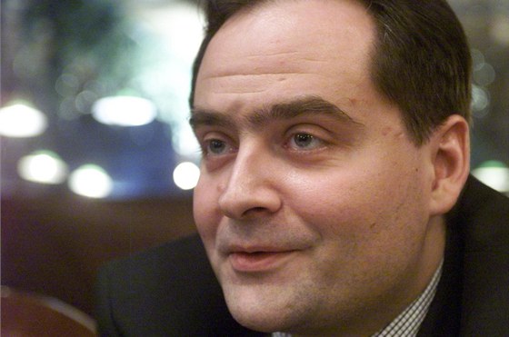 Bývalý právník Vladimíra elezného, bývalého editele TV Nova, Ale Rozehnal.