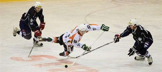 Momentka z prvoligového hokejového utkání Berouna s Mostem.