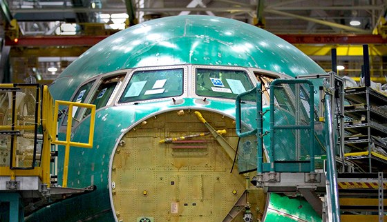 Pedek Boeingu 777 v továrn v Everettu