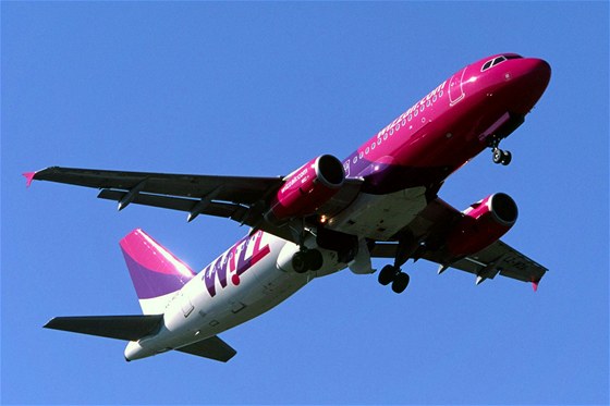 Letadlo spolenosti Wizz Air (ilustraní snímek)