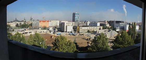 Pohled na stavenit obchodního centra Corso v Plzni.