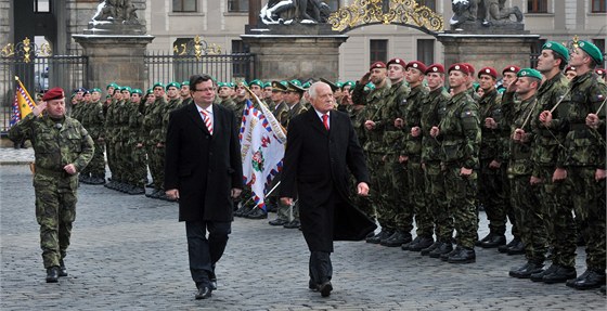 "Tak písaháme," slyel Václav Klaus jako prezident naposledy (28. íjna 2012)