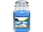 Velk vonn svce Drift Away s chladivm aroma vody, Yankee Candle, 639 korun 