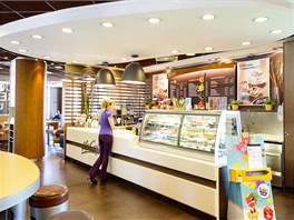 Restaurace McDonalds Bratislava – dodala KOMA MODULAR