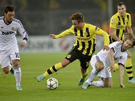 Götze z Dortmundu se probíjí obranou Realu Madrid