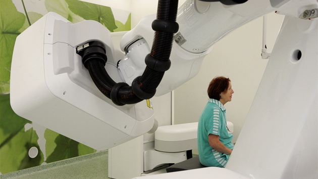 Ostravský kybernetický nůž patří mezi nejmodernější zdravotnické přístroje v České republice. (říjen 2012)