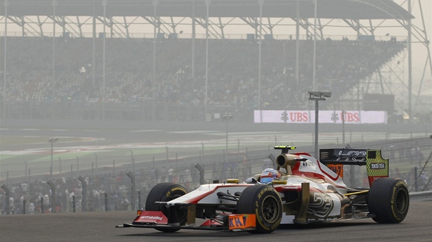 Domc nadje Narain Karthikeyan pi Velk cen Indie formule 1. 