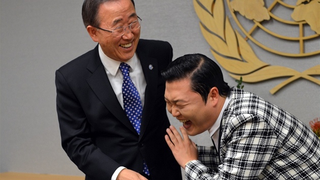Generln tajemnk OSN Pan Ki-mun a zpvk PSY