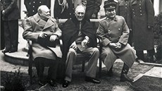 Konference v Jaltě. Zleva: Britský premiér Winston Churchill, americký Konference v Jaltě. Zleva: Britský premiér Winston Churchill, americký