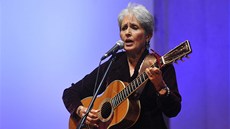 Joan Baezová zazpívala během zahajovacího večera Fora 2000 (21. října 2012). Joan Baezová zazpívala během zahajovacího večera Fora 2000 (21. října 2012).