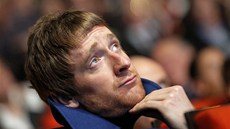 NIC PRO MĚ. Vítěz cyklistické Tour de France 2012 Bradley Wiggins po shlédnutí NIC PRO MĚ. Vítěz cyklistické Tour de France 2012 Bradley Wiggins po shlédnutí