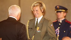 Oštěpařka Barbora Špotáková si přebírá medaili Za zásluhy o stát v oblasti Oštěpařka Barbora Špotáková si přebírá medaili Za zásluhy o stát v oblasti