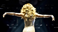 Jennifer Lopezová pi vystoupení v O2 aren (Praha, 26. íjna 2012)