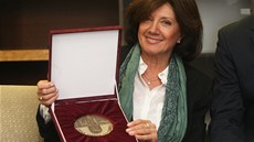 Marie Rottrová s cenou za umělecký přínos Ostravě (24. října 2012) Marie Rottrová s cenou za umělecký přínos Ostravě (24. října 2012)