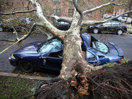 Hurikán Sandy zabil v USA a v Kanad 59 lidí. V ulicích Queensu v New Yorku...