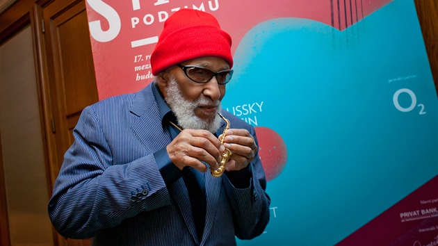 Tenorsaxofonista Sonny Rollins pi nvtv Prahy (30. jna 2012, Praha)