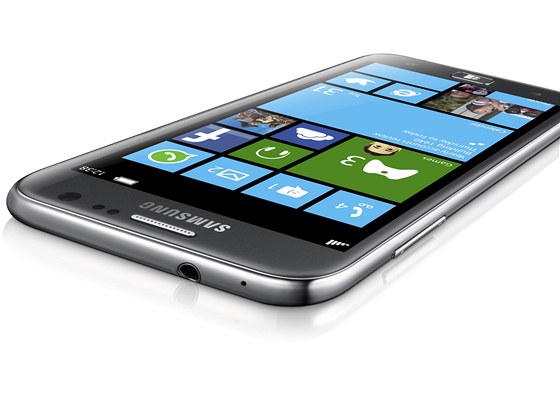 Zatím posledním Samsungem se systémem Windows Phone je model Ativ S z roku 2012.