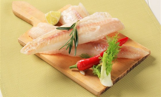 Kousek mraeného rybího masa pijde podle analýz spotebitele pkn draho.