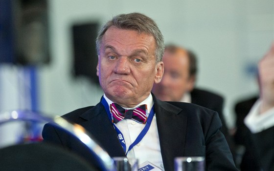 Bohuslav Svoboda opt elí hrozb ukonení praské koalice.