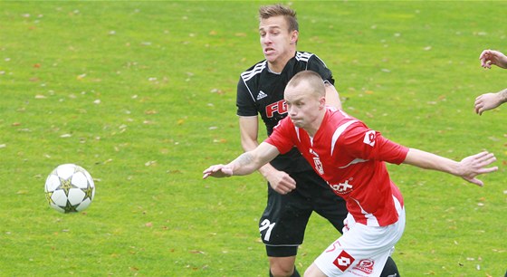 Momentka z utkání druhé fotbalové ligy mezi Pardubicemi a HFK Olomouc (v