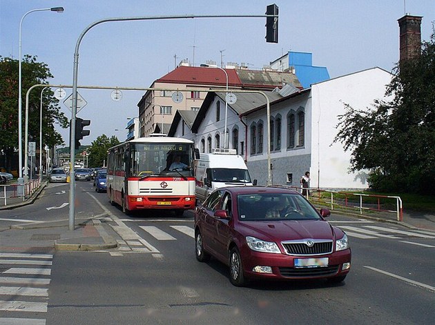 Buspruh v Plzeské ulici.