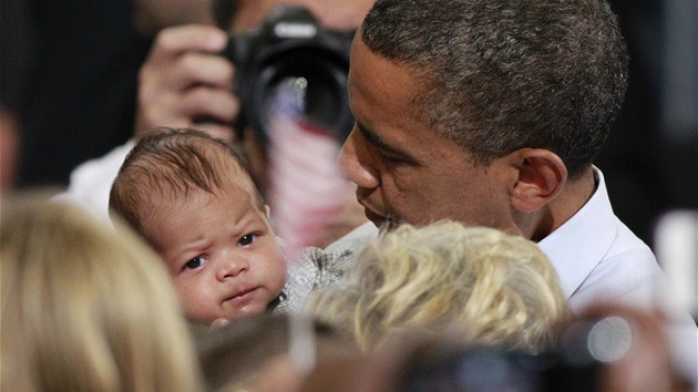 Americk prezident Barack Obama na pedvolebnm mtinku v Ohiu (2. listopadu 2012)