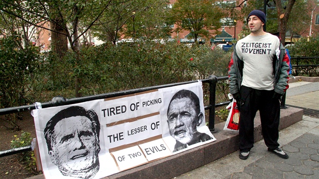 Mike Fortenberry a jeho run vyrobený plakát na Union Square. Jsem unavený, e
