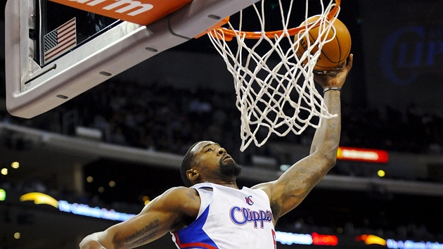 DeAndre Jordan z Los Angeles Clippers pi smei.