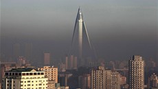 Hotel Ryugyong v severokorejském Pchjongjangu by se ml pítí rok otvírat....