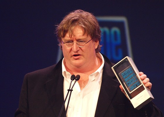 Akoliv Gabe Newell éfuje celému Valve, na ádost o technickou podporu zareagoval.