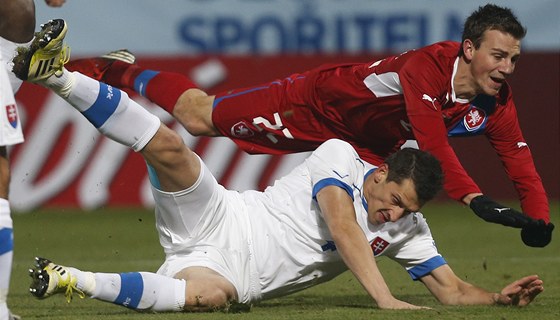 esi a Slováci se utkávají na úrovni reprezentace i v evropských pohárech. Nov by mohli hrát spolenou pohárovou sout.
