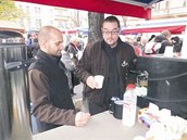 Baristé Adam Dvoák (vpravo) a Zdenk Smrka v akci