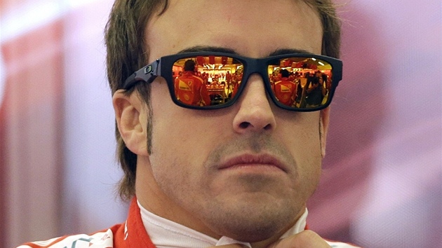 PSN VRAZ. Fernando Alonso bhem tetho menho trninku ped Velkou cenou USA nasadil ern brle a vn vraz.