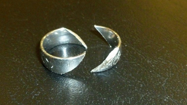 Prsten z chirurgick oceli po peznut.
