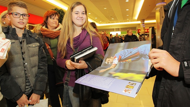 Autogramida Pavla Horvtha a Jana Paliky v plzeskm OC Plaza.