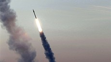 Izraelský protiraketový systém Iron Dome v akci (15. listopadu 2012)