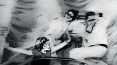 Gerhard Richter. Motorový člun, 1965, olej na plátně Gerhard Richter. Motorový člun, 1965, olej na plátně