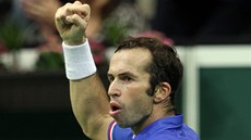 ANO! Radek Štěpánek se raduje ze svého míče, kterým ve finále Davis Cupu ANO! Radek Štěpánek se raduje ze svého míče, kterým ve finále Davis Cupu