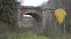 Kdysi prý býval Loupenický most u Velkého Meziíí nejvyím silniním mostem v echách a na Morav.
