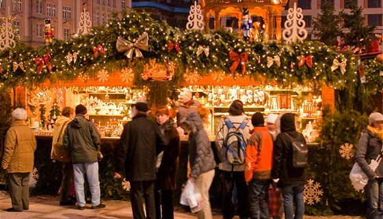 Vánoní trhy na dráanském Altmarktu. Snímek je z loských slavností.