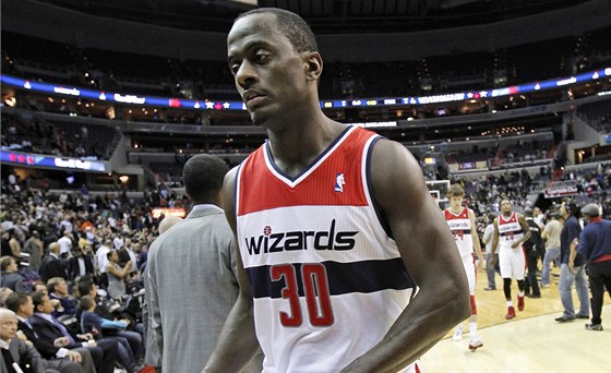 Basketbalisté Washingtonu Wizards znovu odcházejí zklamaní. V popedí Earl
