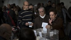 Katalánci v nedlních volbách rozhodovali o své budoucnosti.